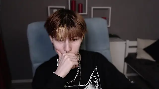 guitarandangell online show from March 4, 1:52 pm