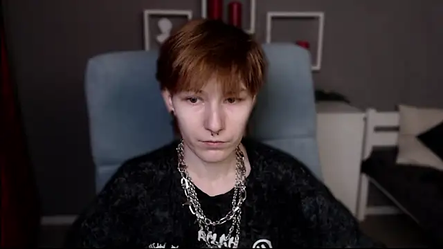 guitarandangell online show from March 7, 6:24 pm