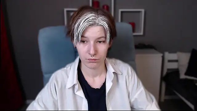 Snapshot of guitarandangell chatting on November 17, 4:16 am guitarandangell online show from November 17, 4:16 am