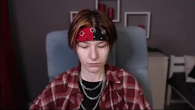 guitarandangell online show from January 16, 5:11 am