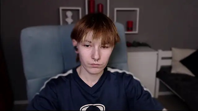 guitarandangell online show from February 27, 2:34 am