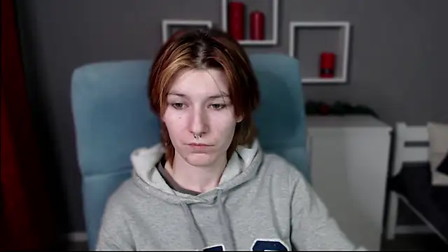 guitarandangell online show from February 5, 6:31 am