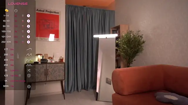 Pheromoon online show from March 7, 6:20 am