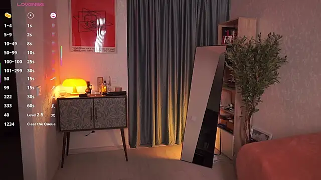 Pheromoon online show from October 27, 5:08 am