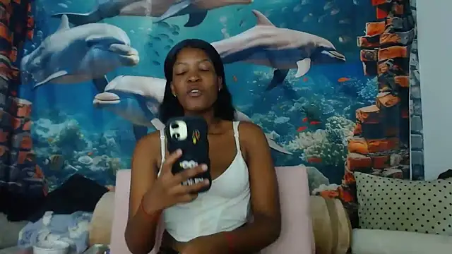 Snapshot of AfricanBarbiee69 chatting on June 18, 10:31 am AfricanBarbiee69 online show from June 18, 10:31 am