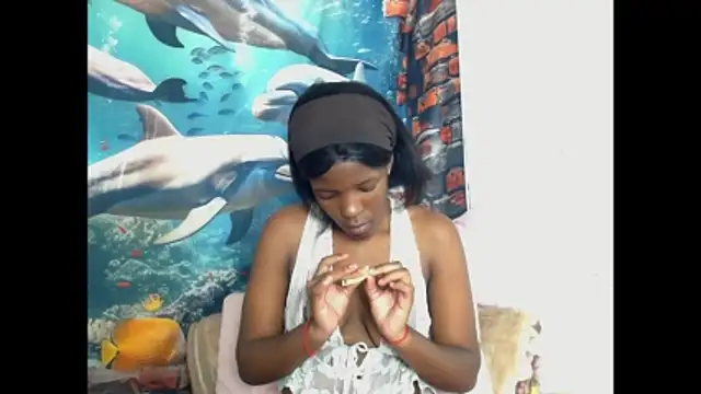 Snapshot of AfricanBarbiee69 chatting on June 10, 8:48 am AfricanBarbiee69 online show from June 10, 8:48 am