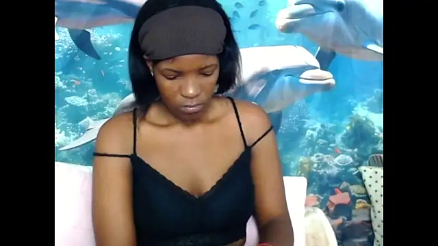 Snapshot of AfricanBarbiee69 chatting on May 30, 7:04 am AfricanBarbiee69 online show from May 30, 7:04 am
