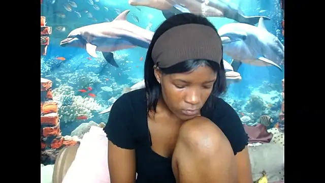 Snapshot of AfricanBarbiee69 chatting on May 26, 11:41 am AfricanBarbiee69 online show from May 26, 11:41 am