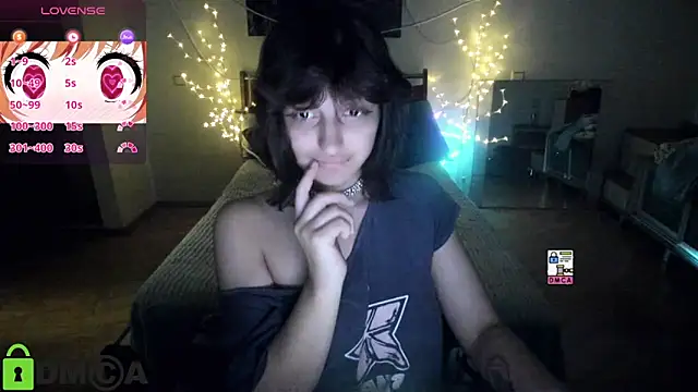 A Skyy online show from May 26, 8:51 pm