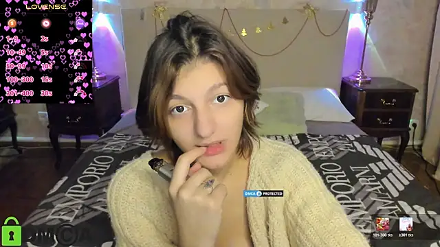 A Skyy online show from February 1, 9:02 pm