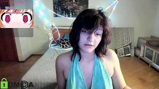 Snapshot of A_Skyy chatting on June 28, 10:27 pm A Skyy online show from June 28, 10:27 pm