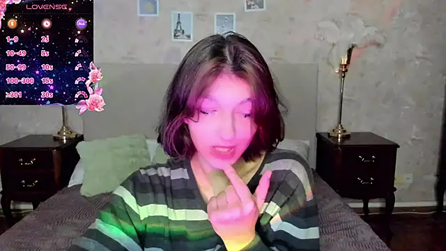 A Skyy online show from November 19, 8:31 pm