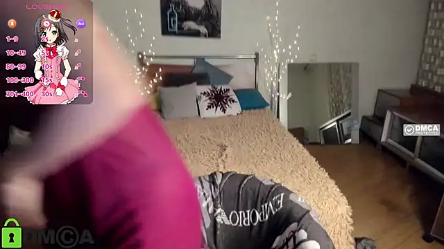 A Skyy online show from April 9, 9:10 pm