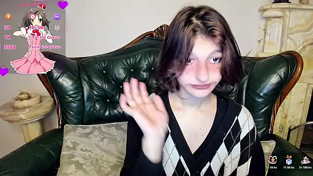 A Skyy online show from November 13, 8:24 pm