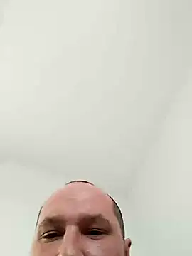 Snapshot of Berghochzugfahrt chatting on November 8, 7:45 am Berghochzugfahrt online show from November 8, 7:45 am