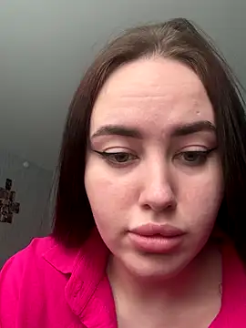 Snapshot of KiraSunshine chatting on December 23, 3:17 am KiraSunshine online show from December 23, 3:17 am