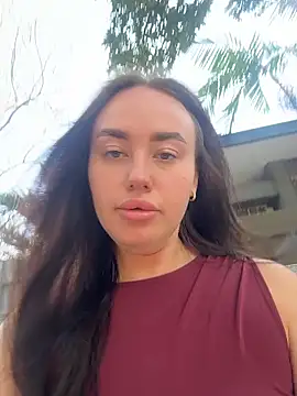 Snapshot of KiraSunshine chatting on February 27, 4:12 am KiraSunshine online show from February 27, 4:12 am