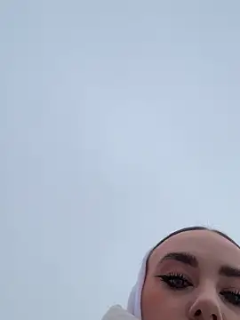 KiraSunshine online show from November 12, 3:32 am