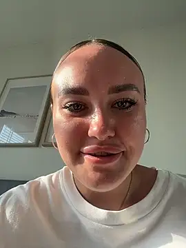 KiraSunshine online show from March 16, 1:02 am