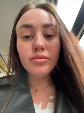 KiraSunshine online show from May 6, 2:48 am