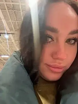 KiraSunshine online show from December 3, 4:02 am