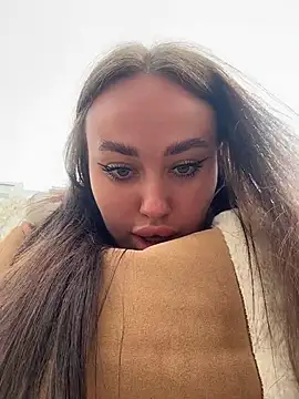 KiraSunshine online show from March 28, 3:18 am