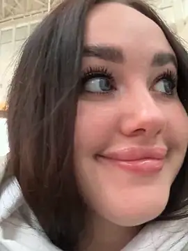 KiraSunshine online show from November 13, 3:32 am