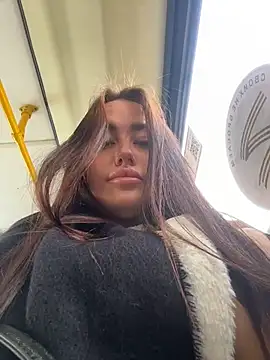 KiraSunshine online show from April 10, 6:09 am