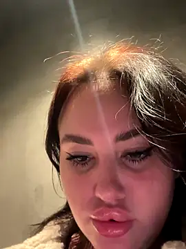 KiraSunshine online show from October 26, 3:40 am