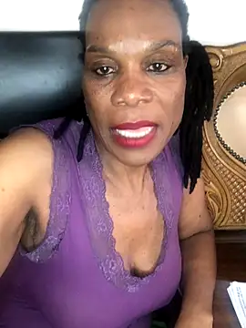 Snapshot of Hotcougar chatting on November 23, 11:53 am Hotcougar online show from November 23, 11:53 am