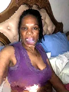 Snapshot of Hotcougar chatting on November 21, 5:45 pm Hotcougar online show from November 21, 5:45 pm