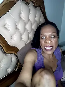 Snapshot of Hotcougar chatting on November 5, 7:17 pm Hotcougar online show from November 5, 7:17 pm