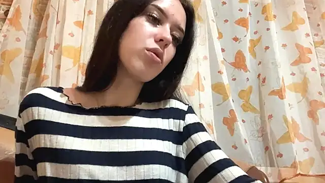 Snapshot of LoreleiFolta chatting on November 3, 11:08 pm LoreleiFolta online show from November 3, 11:08 pm