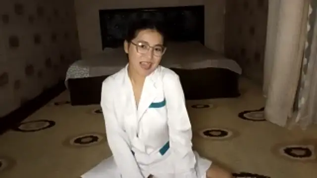 Snapshot of LinneaHyles chatting on December 4, 2:49 pm LinneaHyles online show from December 4, 2:49 pm