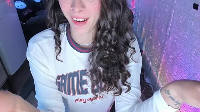 MartesBratty online show from January 16, 10:58 pm