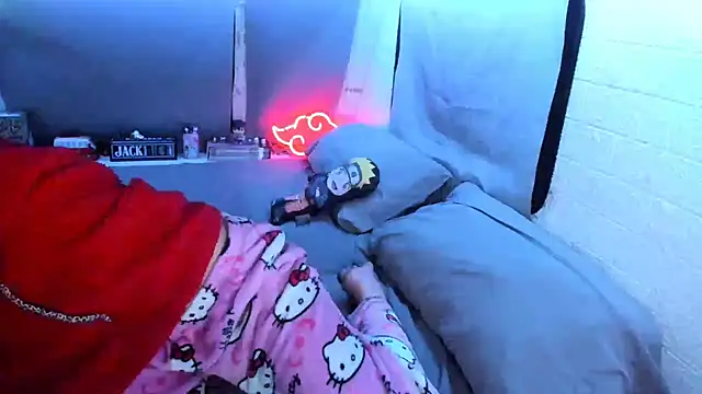 MartesBratty online show from April 12, 10:57 pm