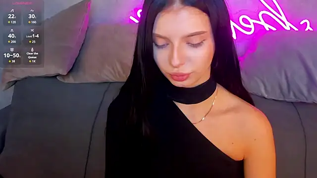 Snapshot of Eva_Mayers chatting on November 6, 12:47 am Eva Mayers online show from November 6, 12:47 am