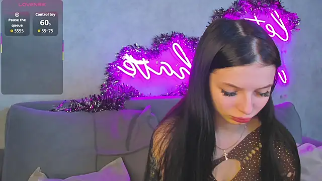 Snapshot of Eva_Mayers chatting on January 6, 12:47 am Eva Mayers online show from January 6, 12:47 am