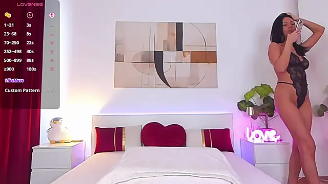 nadeen na online show from March 29, 1:35 pm