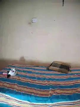 Snapshot of SL_queen1 chatting on October 29, 6:23 am SL queen1 online show from October 29, 6:23 am