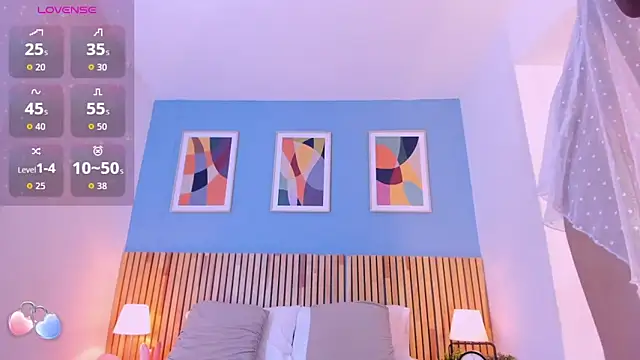 AuroraPinkk online show from March 8, 4:21 pm