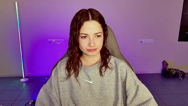 KiraVair online show from February 10, 12:59 pm