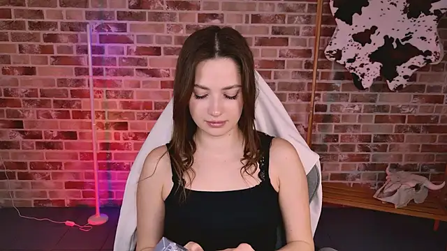 KiraVair online show from March 4, 12:13 pm