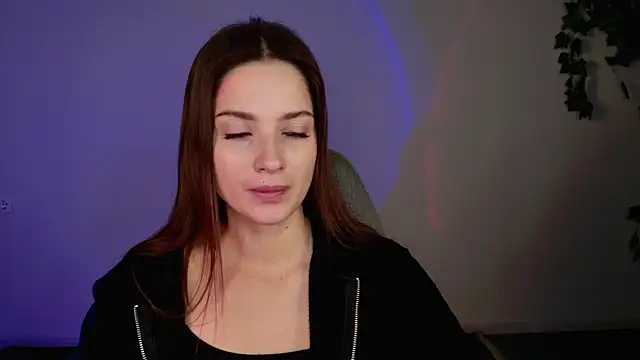 Snapshot of KiraVair chatting on November 14, 1:26 pm KiraVair online show from November 14, 1:26 pm