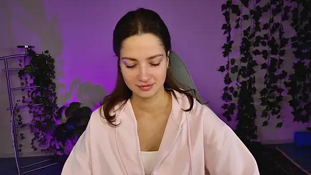 KiraVair online show from March 21, 6:58 am