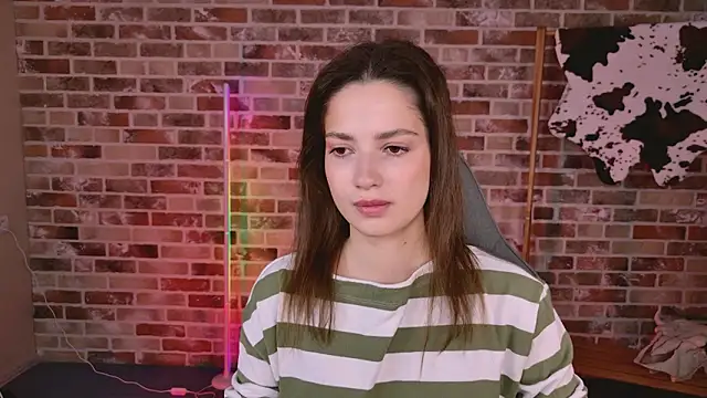 KiraVair online show from March 13, 12:10 pm