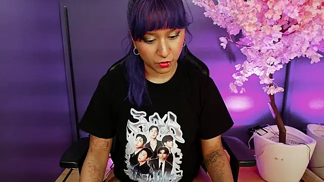 Snapshot of LuanEter chatting on November 7, 12:42 pm LuanEter online show from November 7, 12:42 pm