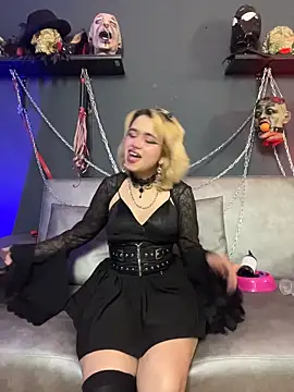 Snapshot of Navier__ chatting on November 26, 9:26 pm Navier online show from November 26, 9:26 pm