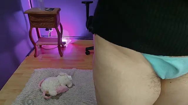 Snapshot of Navier__ chatting on November 15, 9:08 pm Navier online show from November 15, 9:08 pm