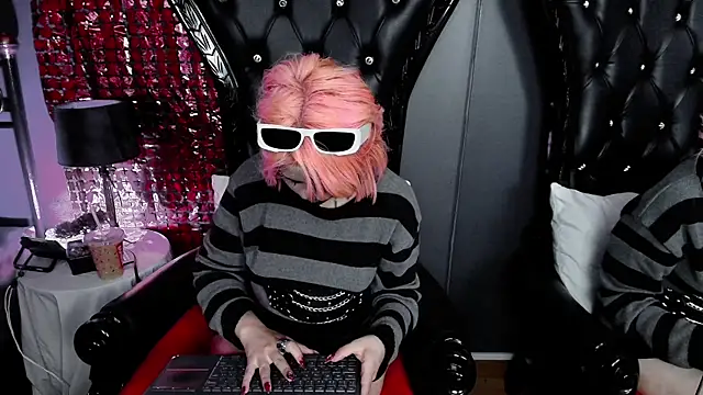 Navier   online show from January 11, 2:24 pm